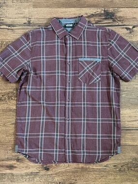 Vans Off The Wall Short Sleeve Button Up Shirt ‘Burgundy Navy’ (size mens M)